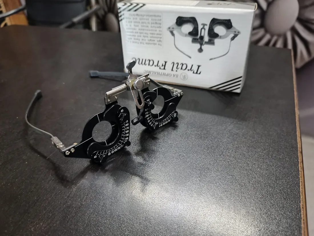 Trial Frame — view 5 of 6